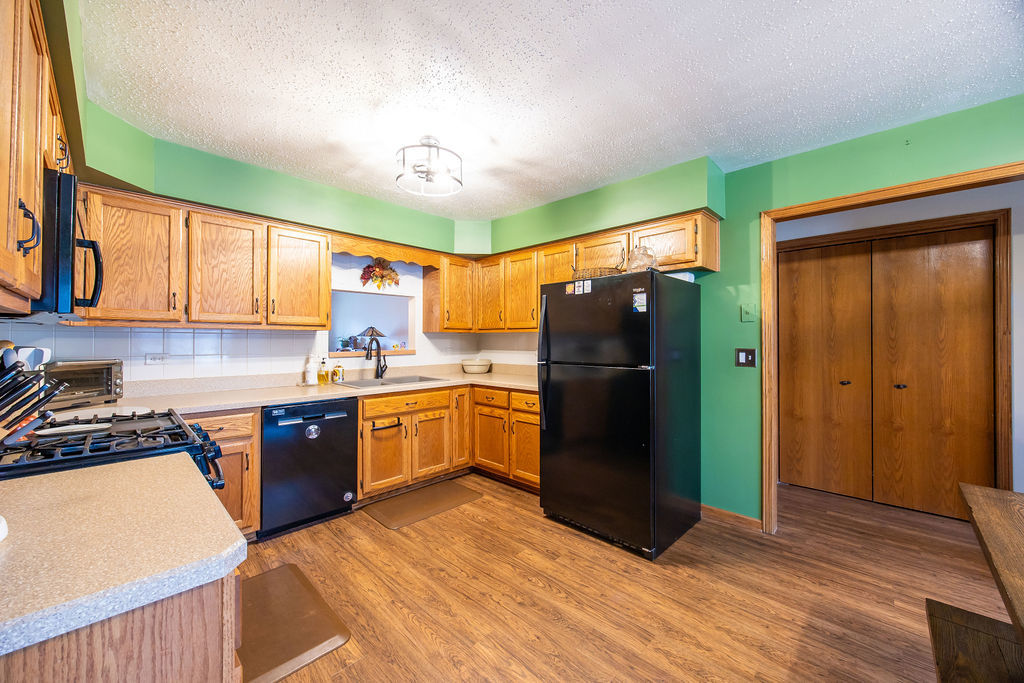 802 Eagle Creek Road