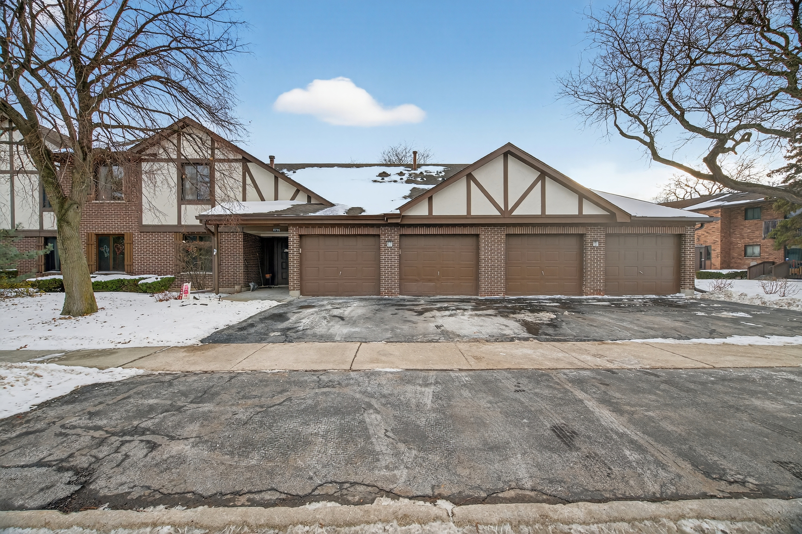 6755 180th Street Unit: 6