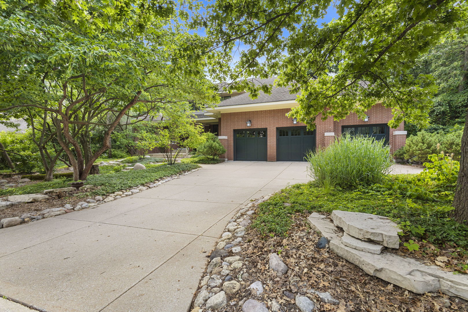 8673 Timber Ridge Drive