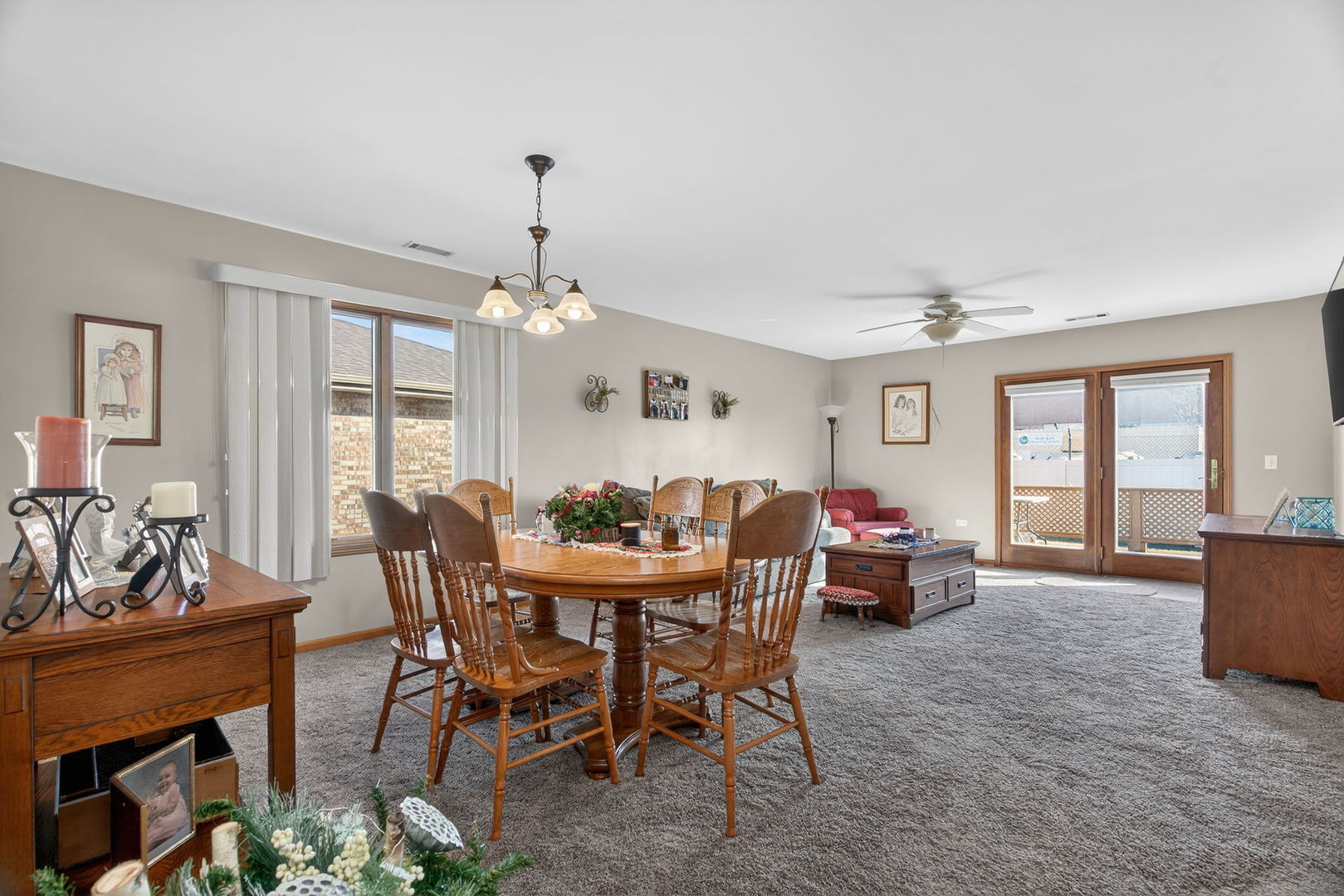 2700 Eagle Drive Unit: 2700