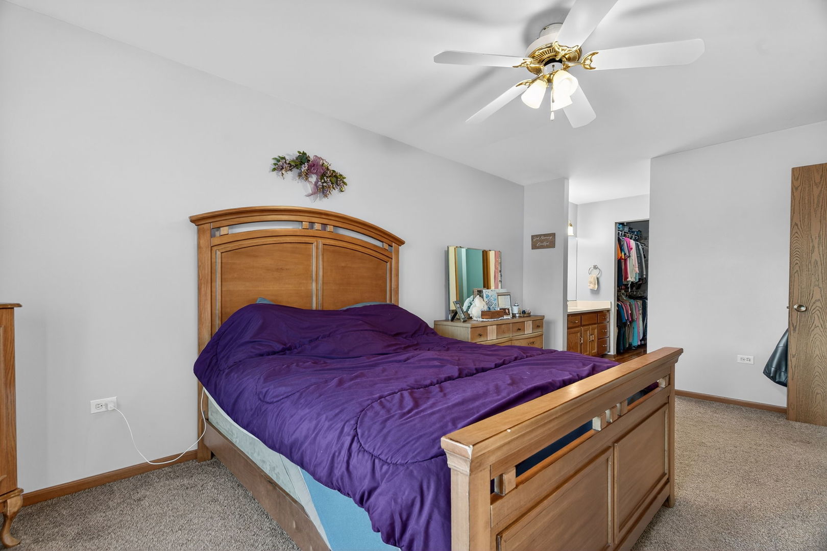 2700 Eagle Drive Unit: 2700