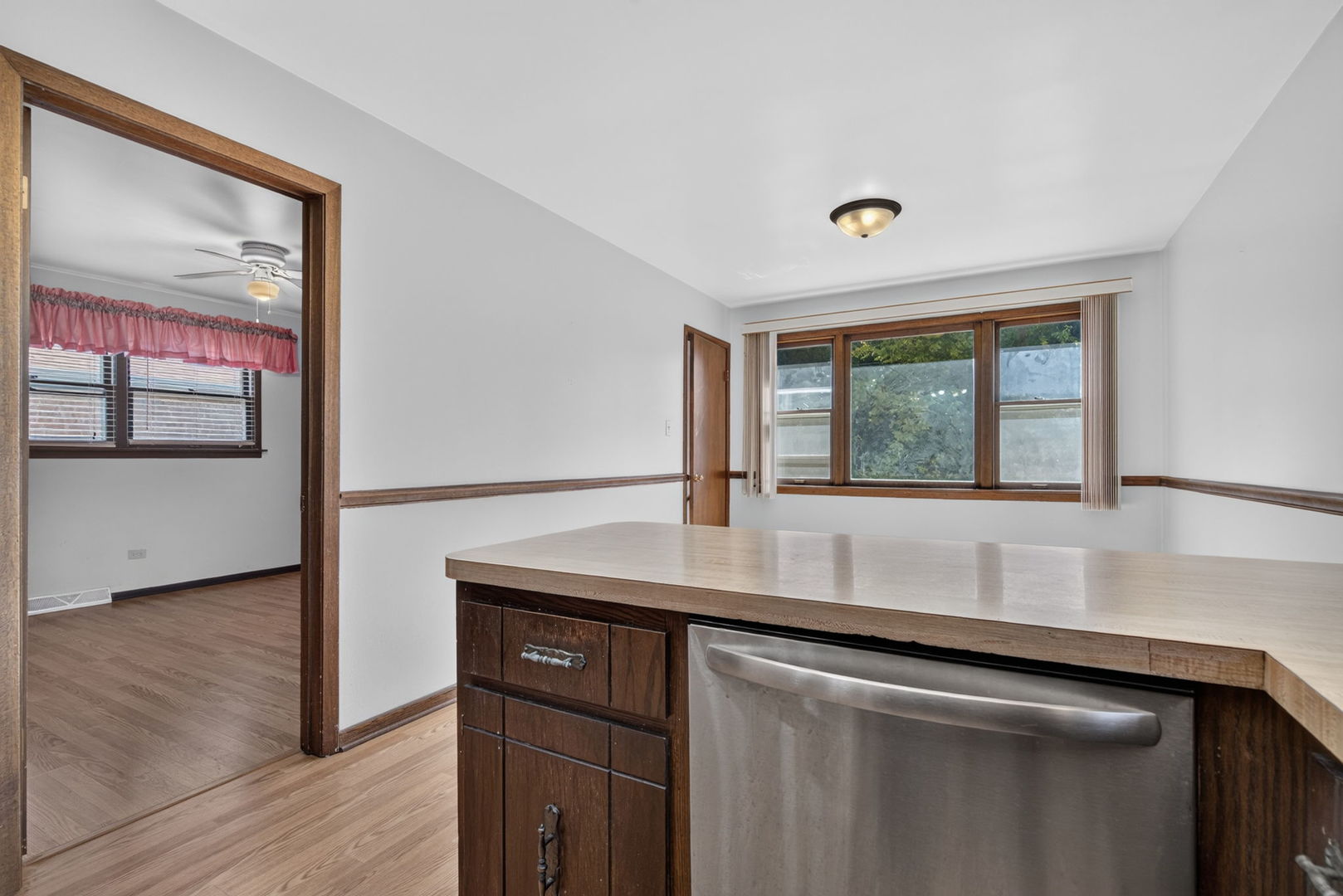 2829 W 101st Street