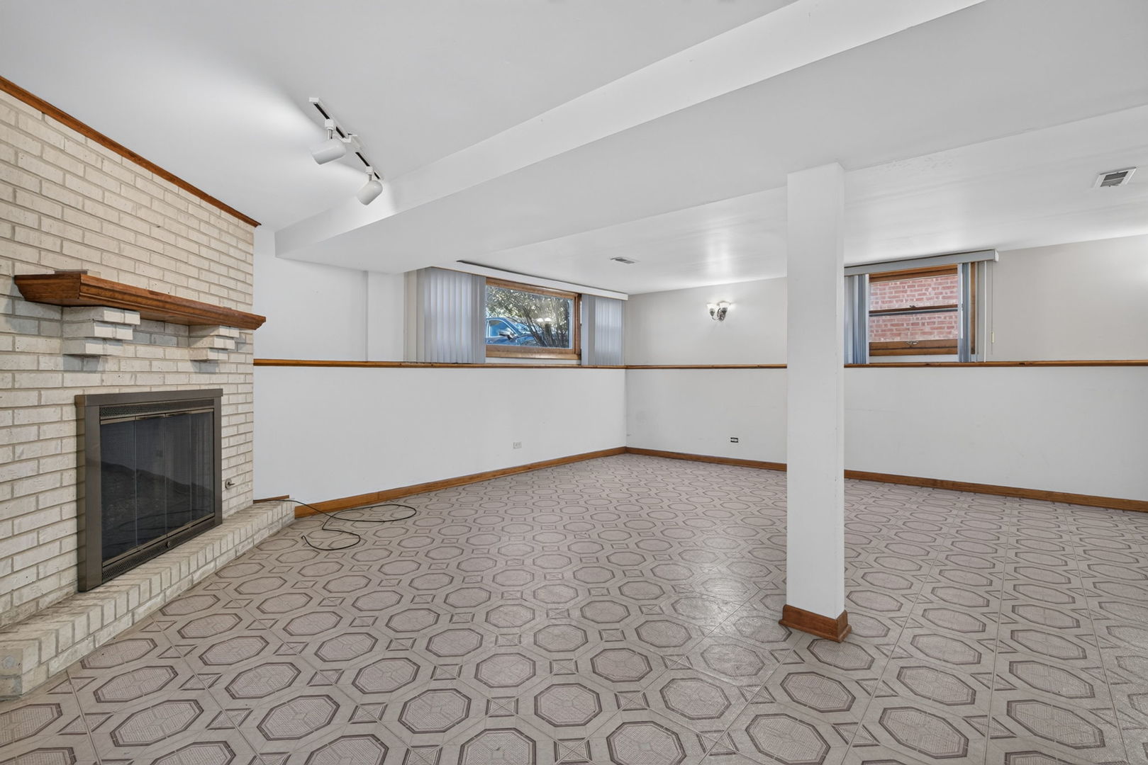 2829 W 101st Street