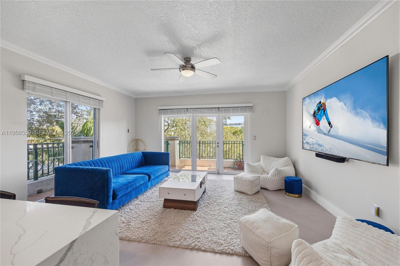 300 Euclid Ave # 206