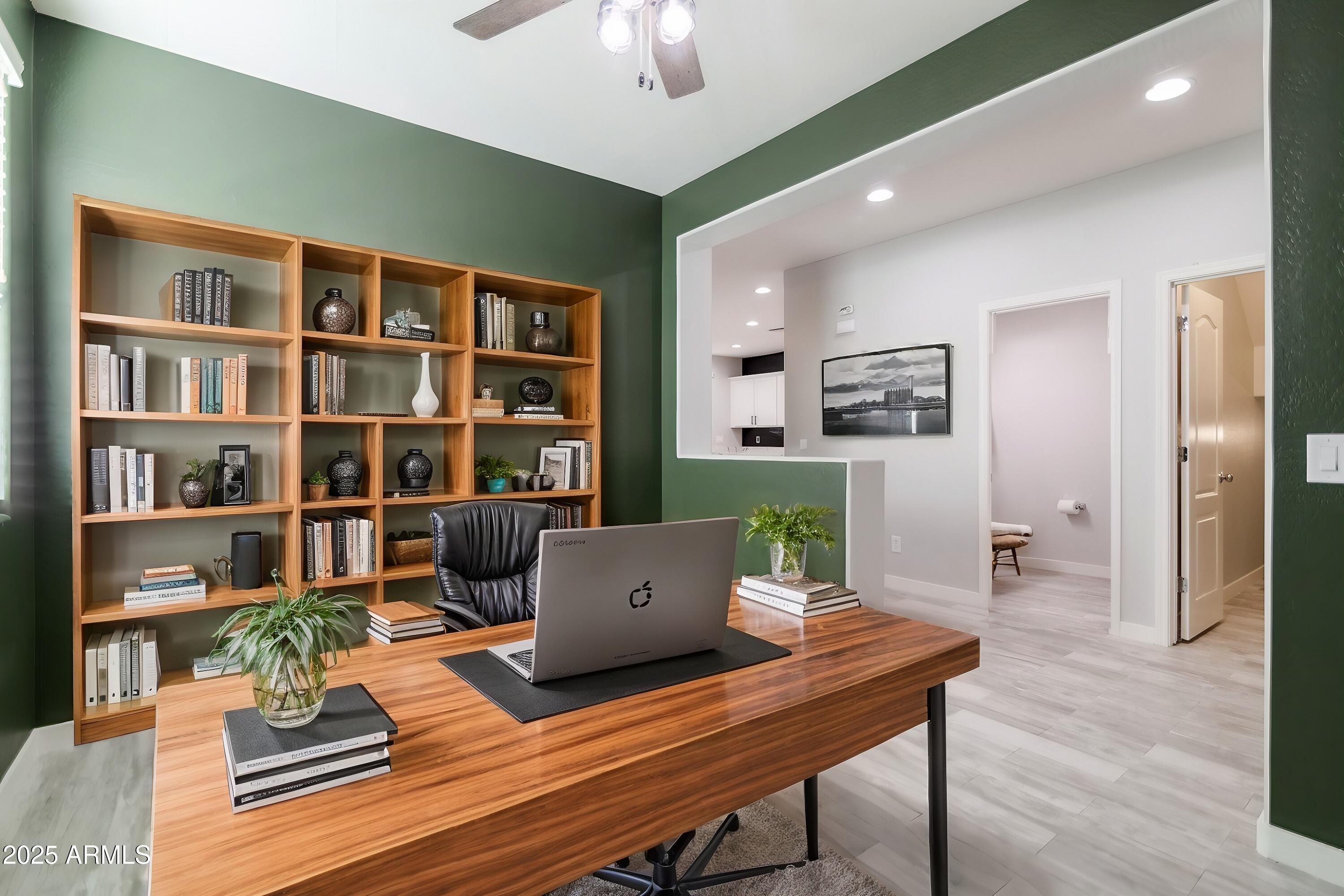 2066 S MARTINGALE Road