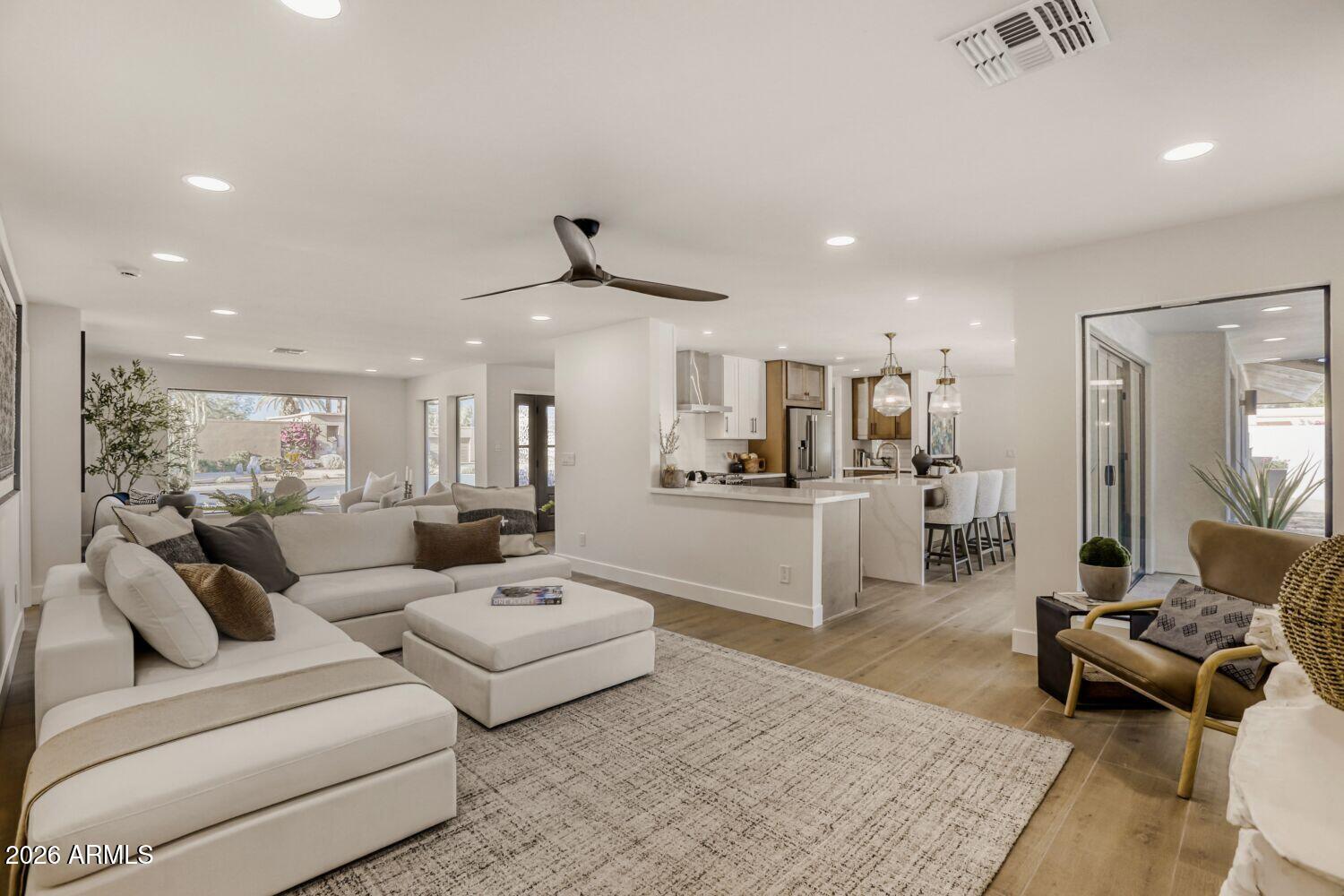 8590 E Via De Dorado