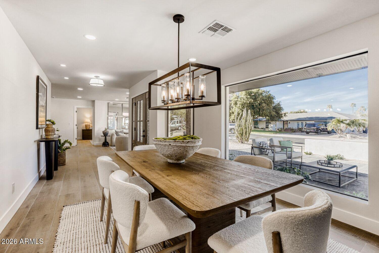 8590 E Via De Dorado