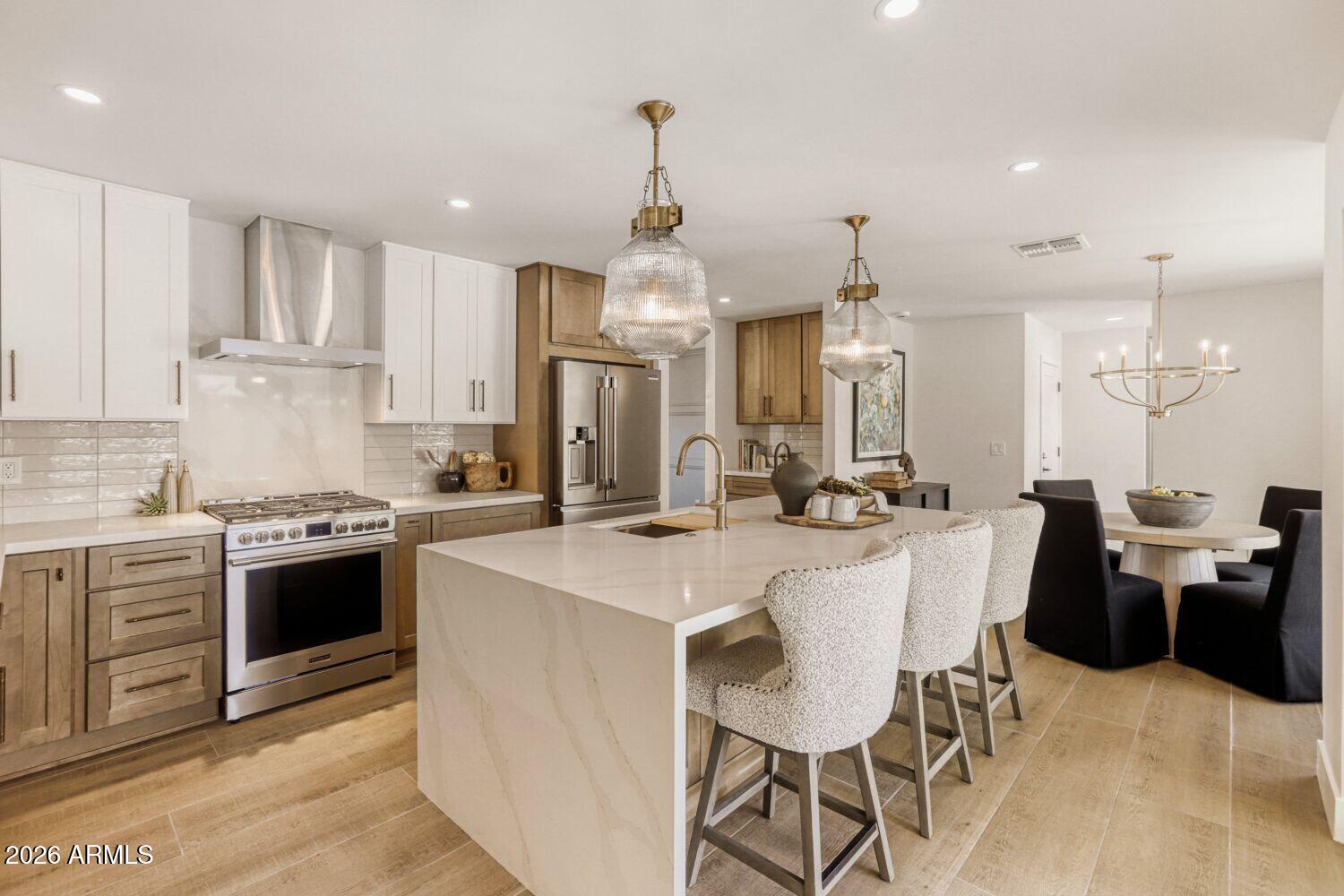 8590 E Via De Dorado