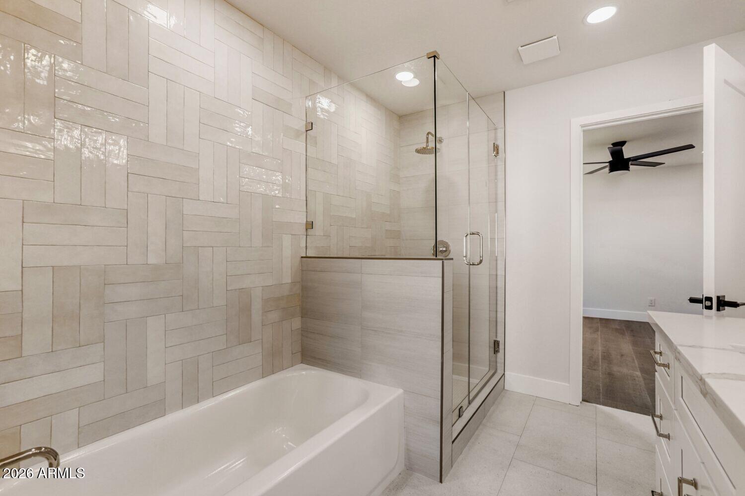 8590 E Via De Dorado