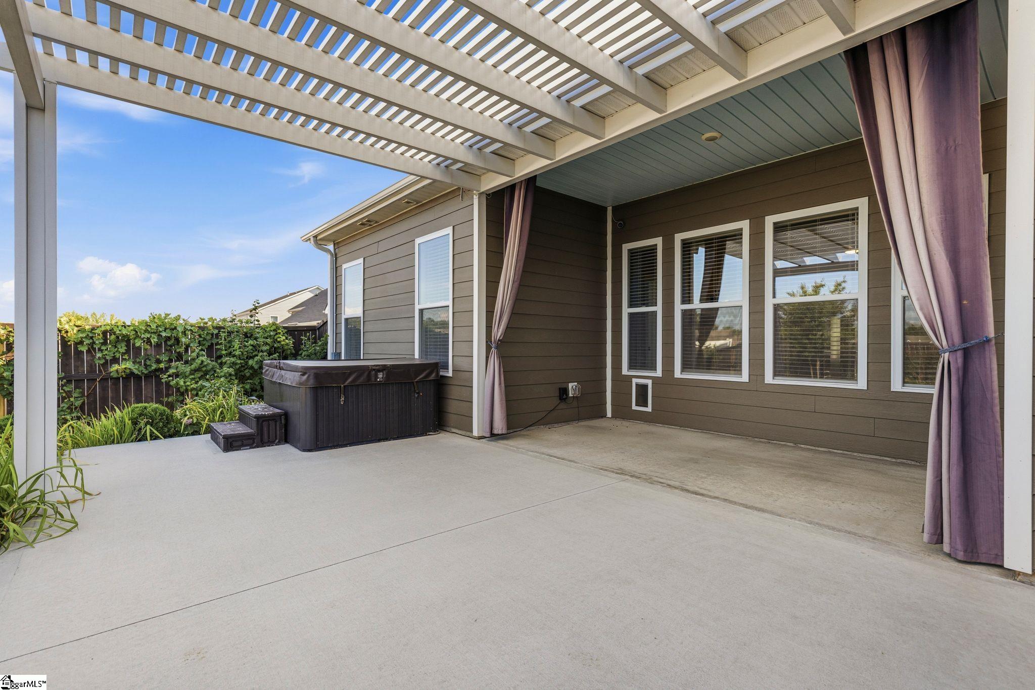 24 Daybreak Place