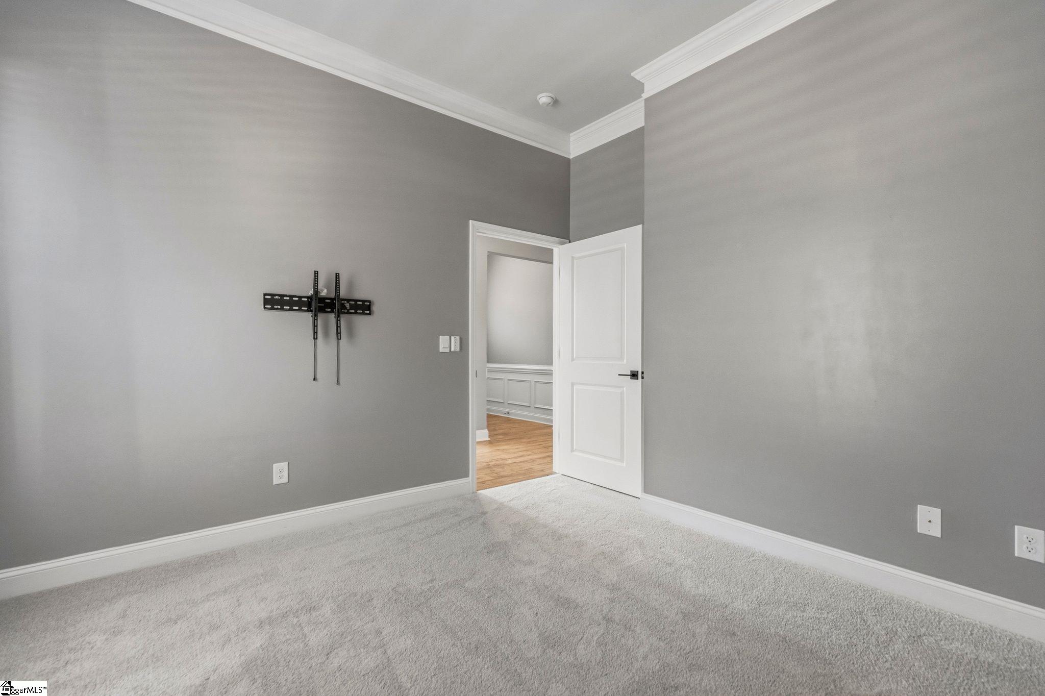 24 Daybreak Place