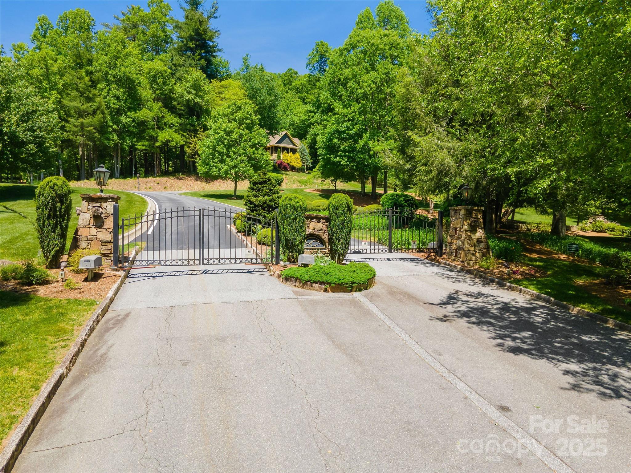 98 Flameleaf Lane