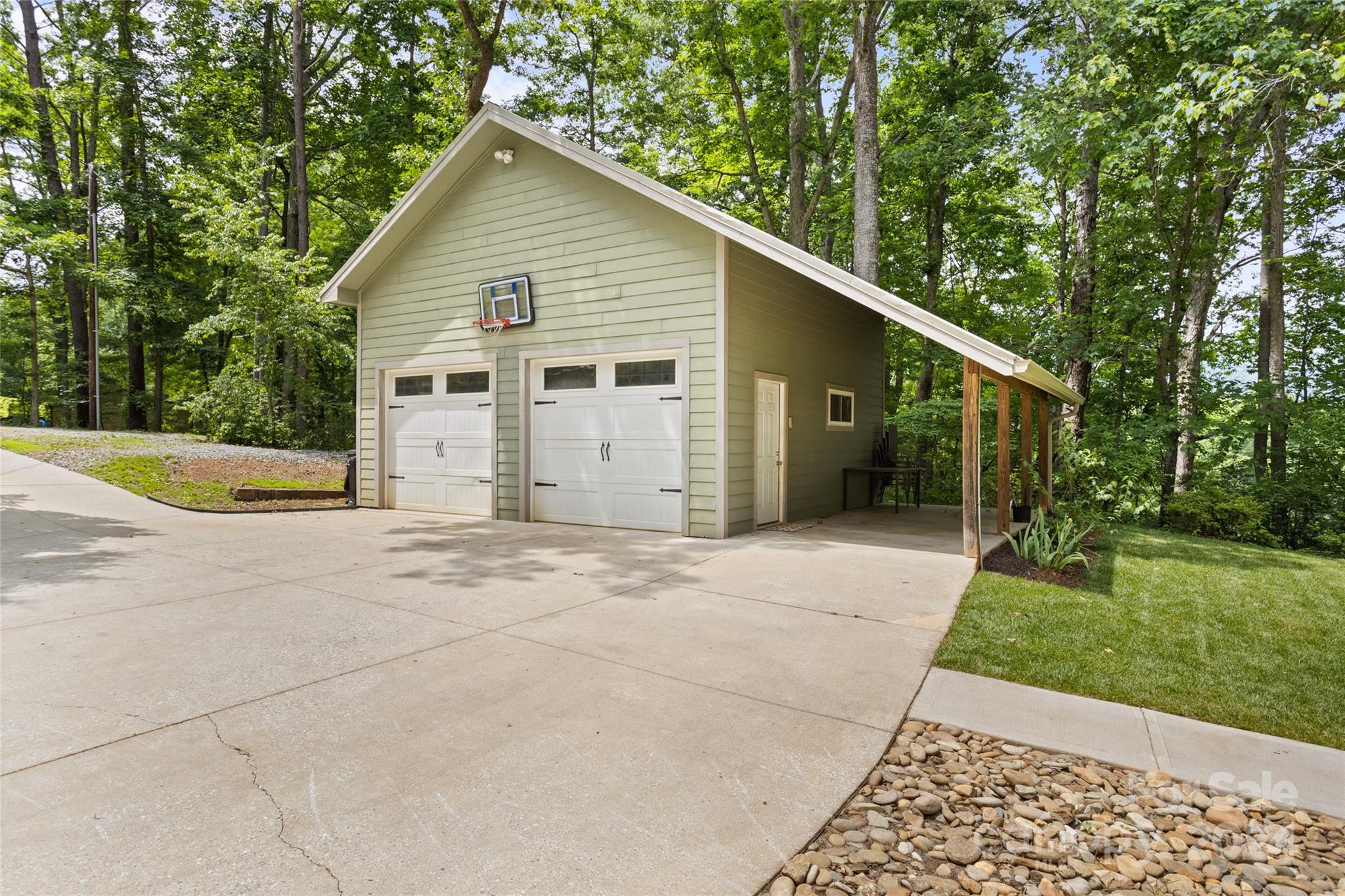 81 Thermal Hill Lane