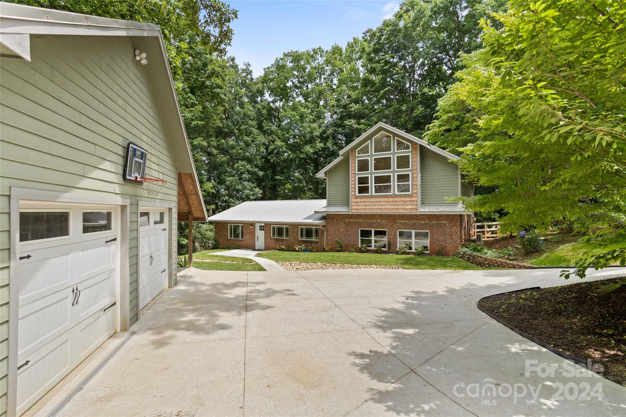 81 Thermal Hill Lane