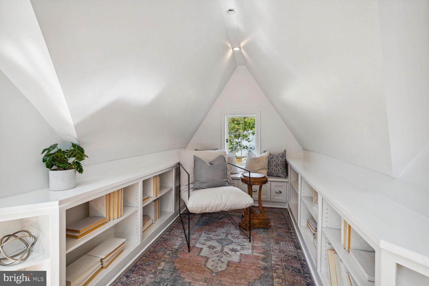 5220 Klingle St NW