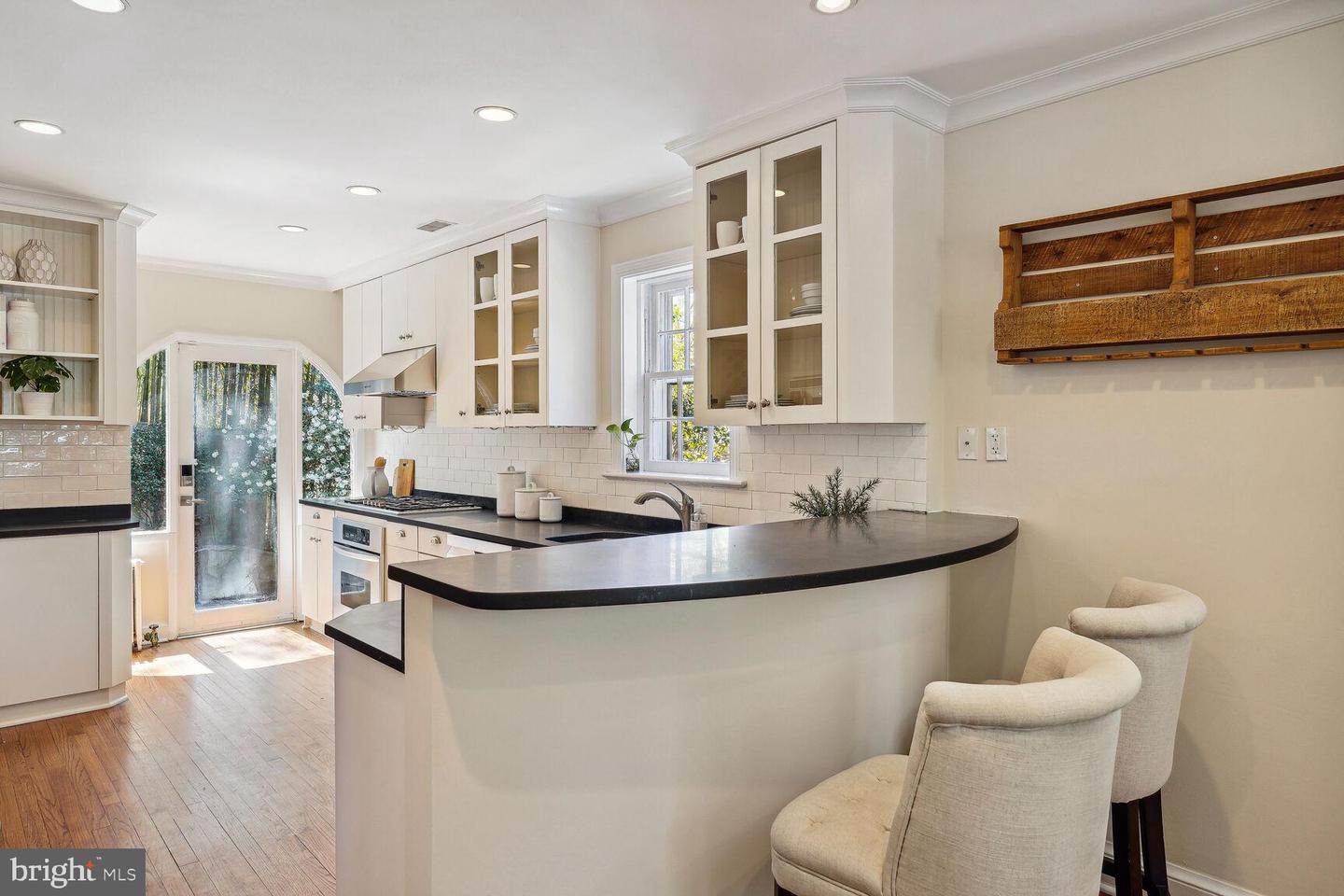 5220 Klingle St NW