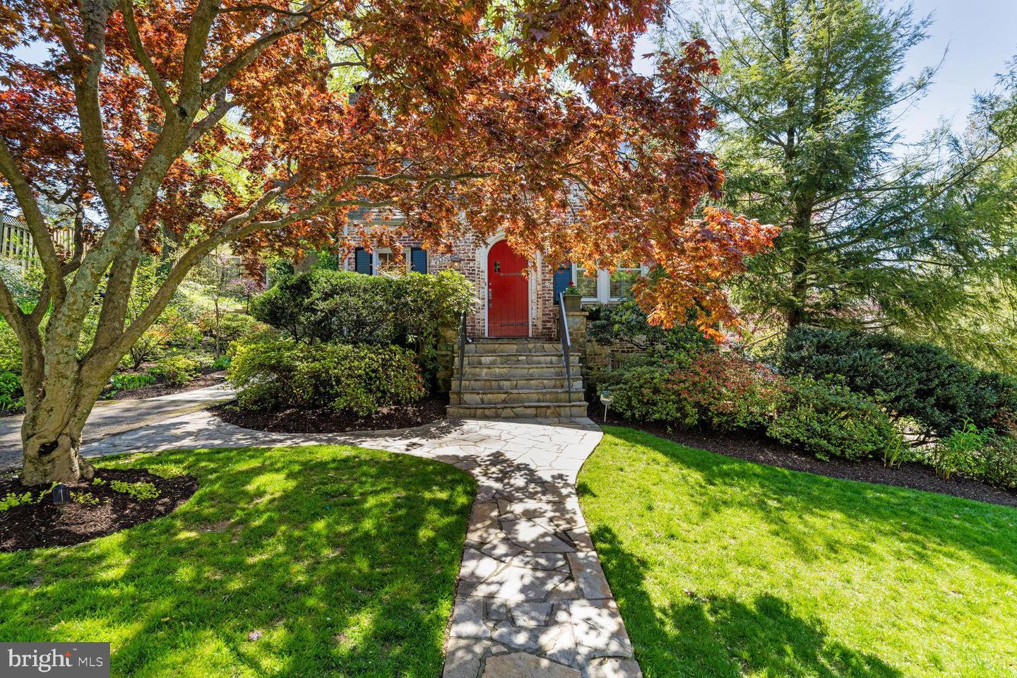 5220 Klingle St NW