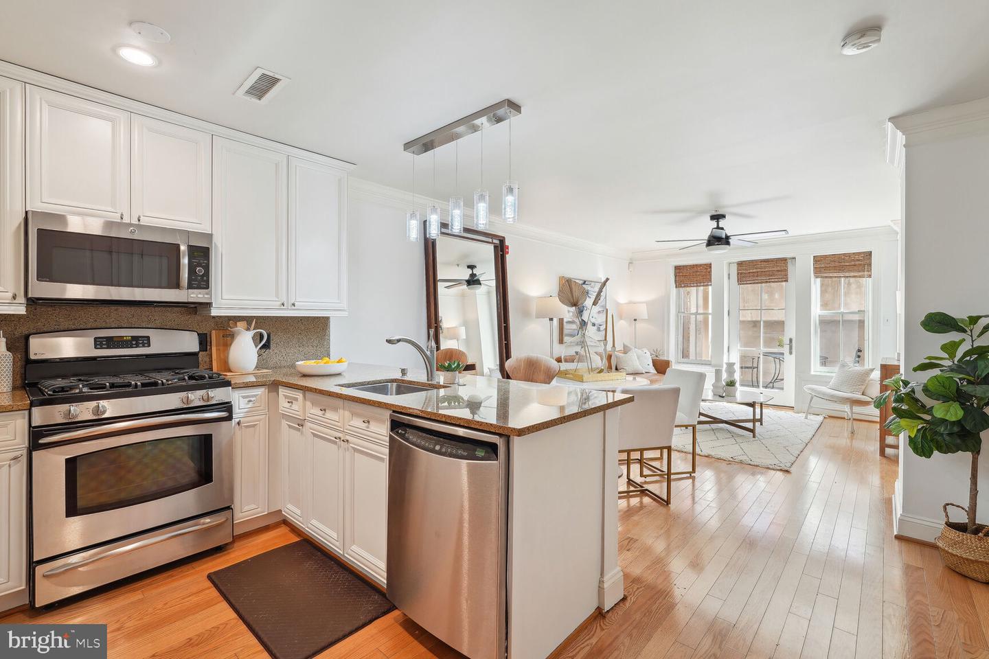 1210 R St NW #B15