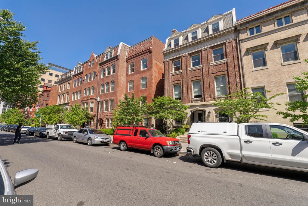 1745 N St NW #410