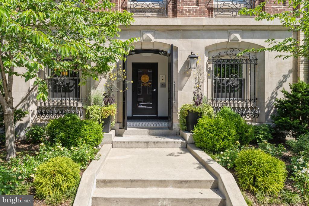 1745 N St NW #410