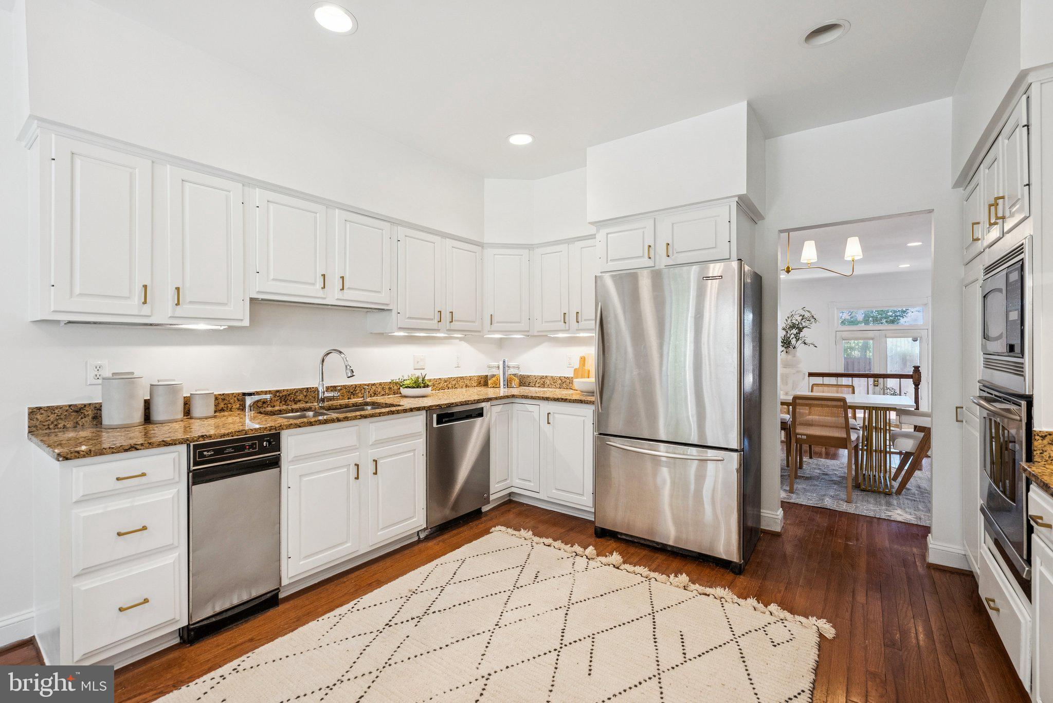4044 CHANCERY COURT NW