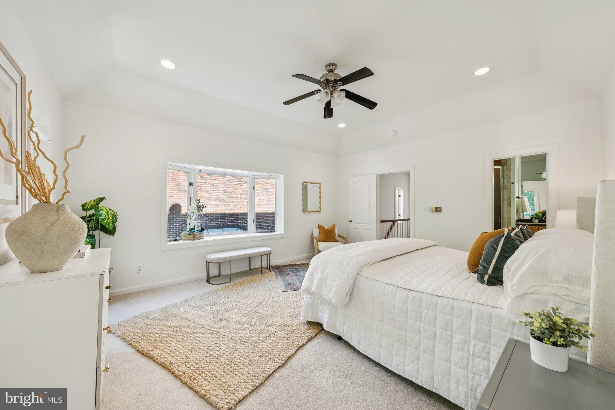 4044 CHANCERY COURT NW