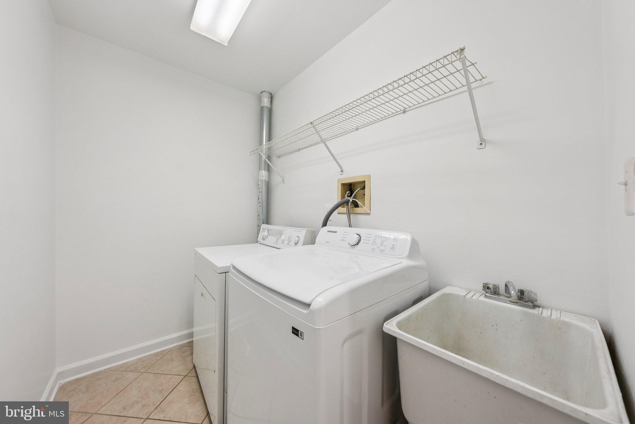4044 CHANCERY COURT NW