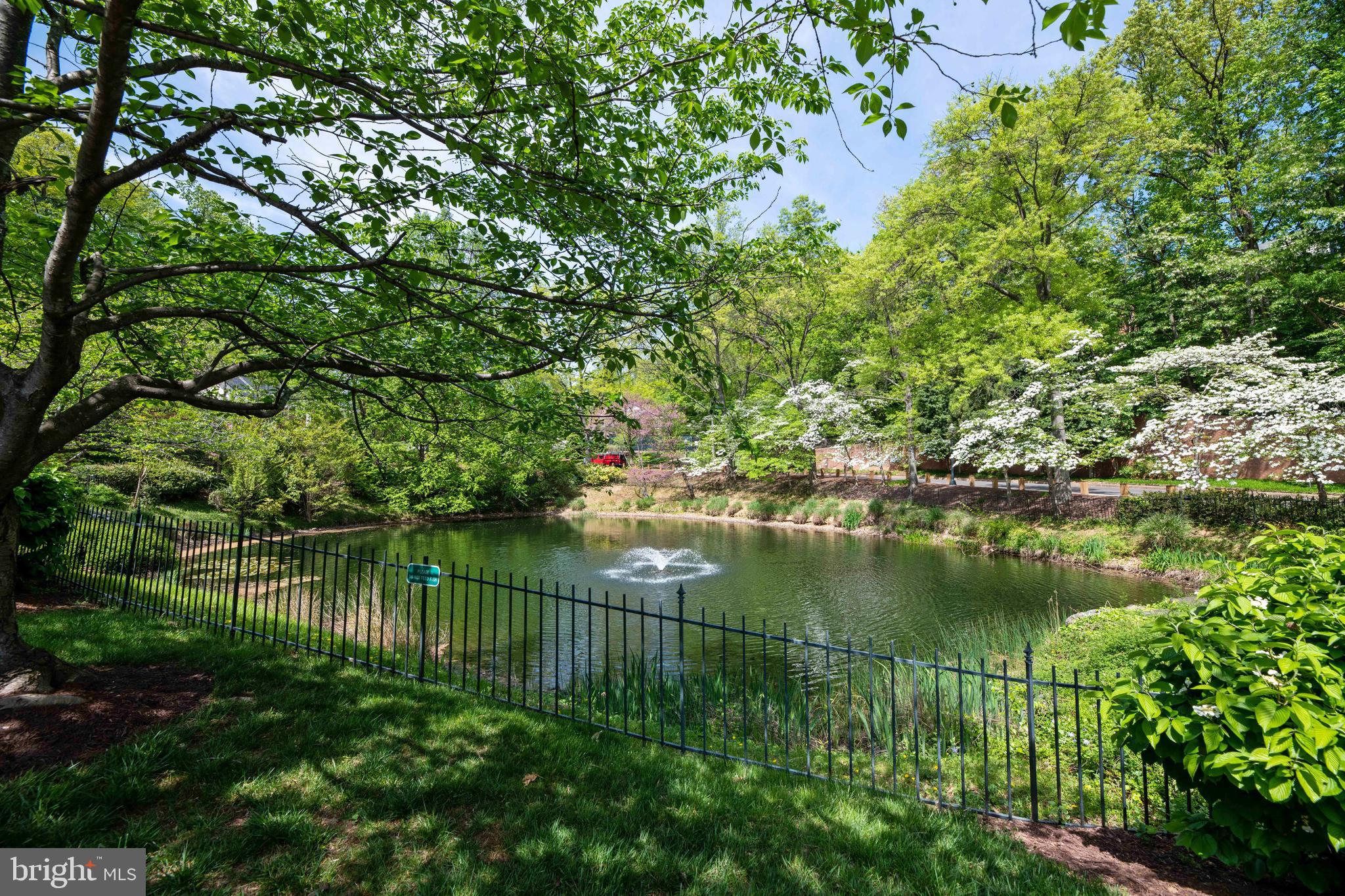 4044 CHANCERY COURT NW