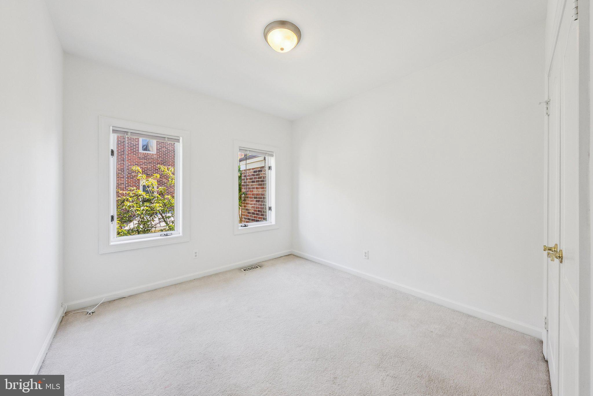 4044 CHANCERY COURT NW