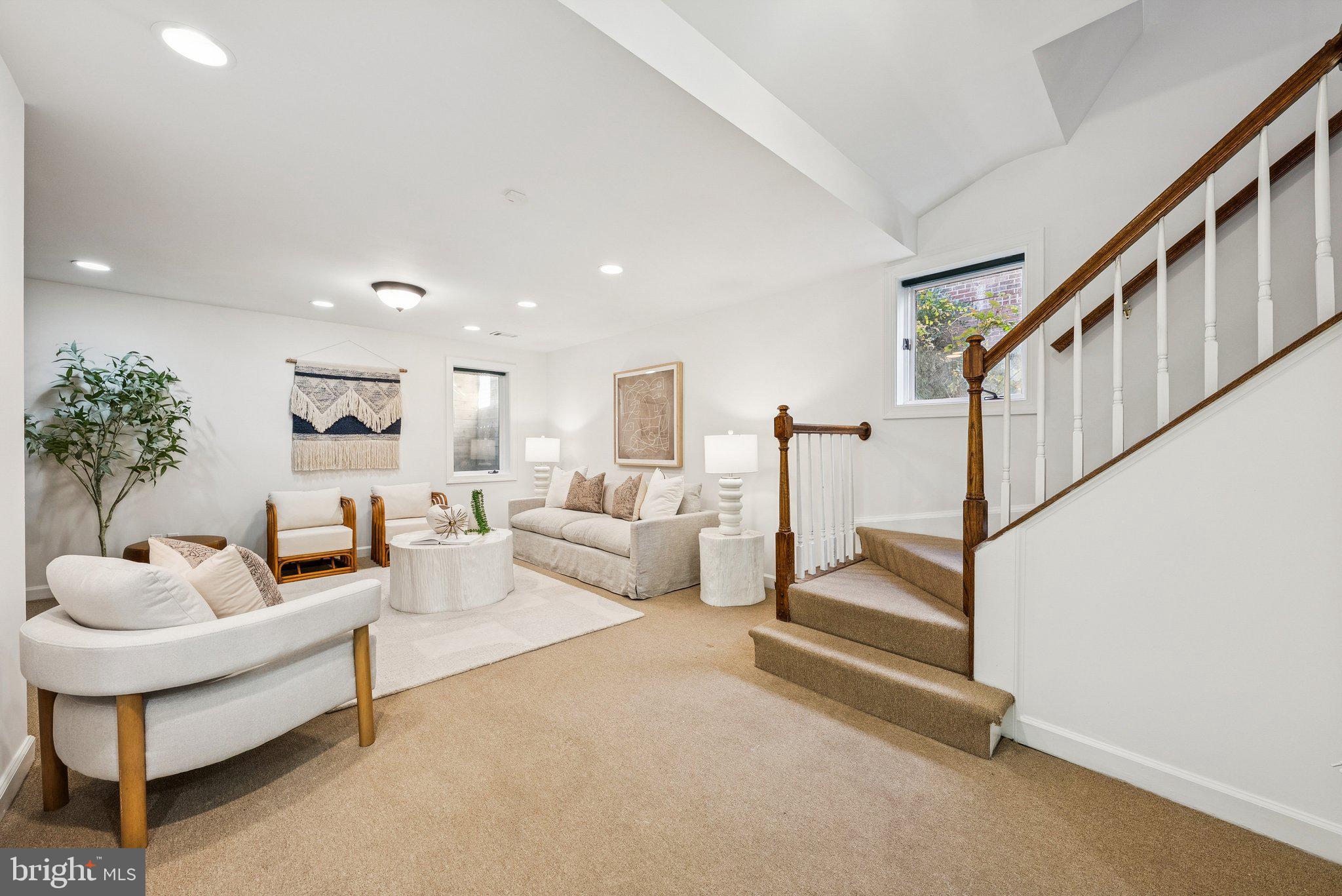4044 CHANCERY COURT NW