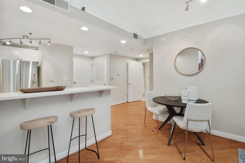 777 7TH STREET NW 1013