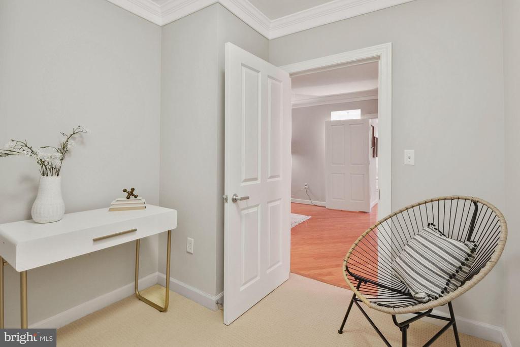 777 7TH STREET NW 1013