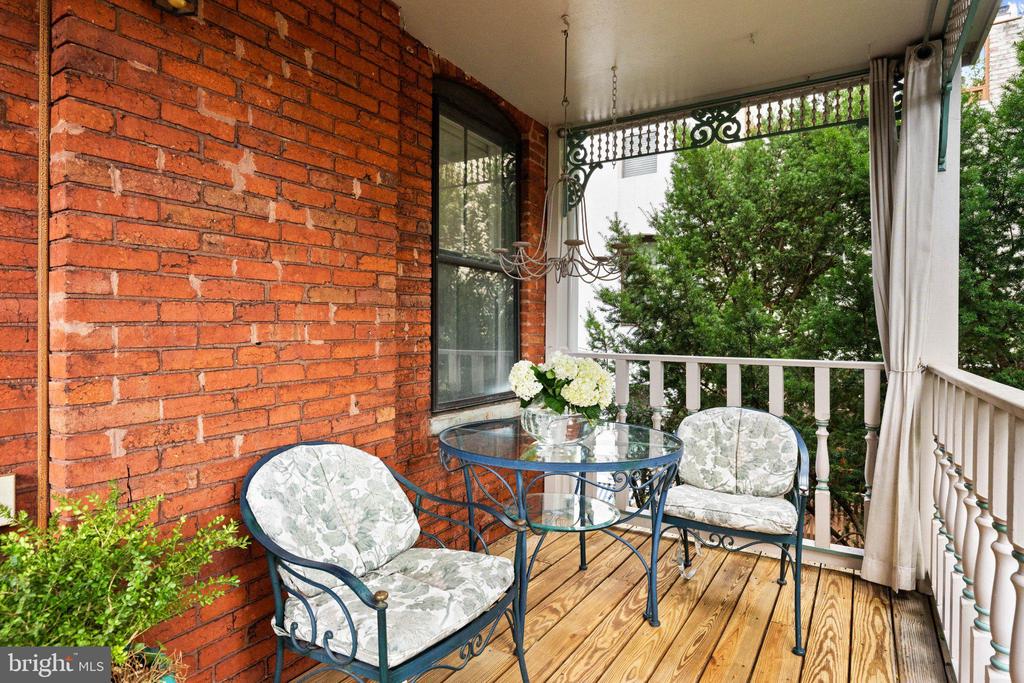 2110 O STREET NW Unit: 3
