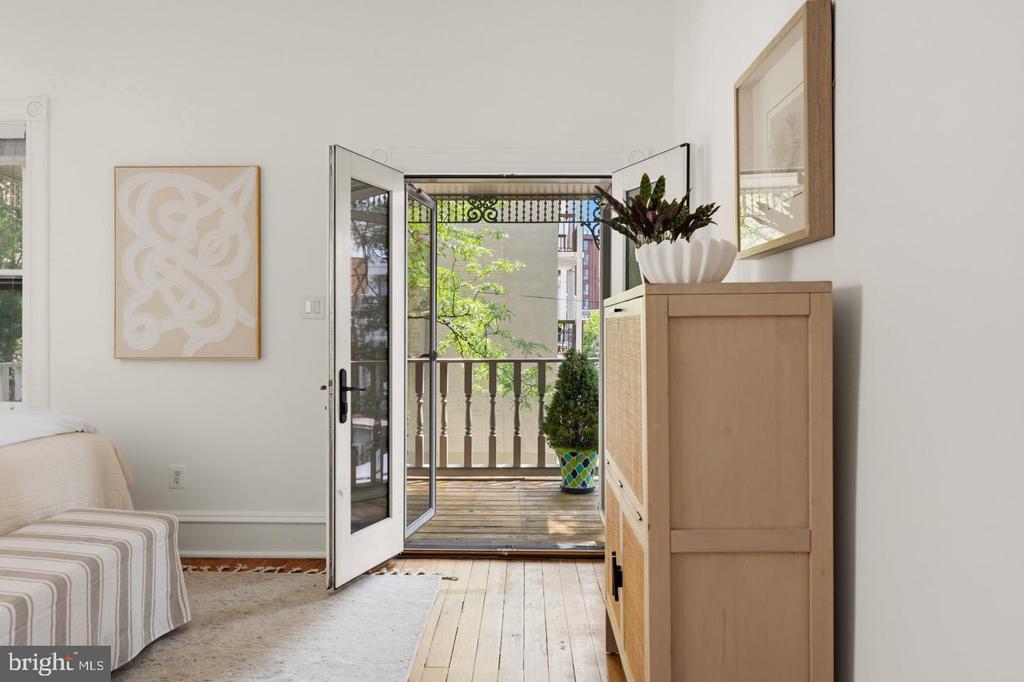 2110 O STREET NW Unit: 3