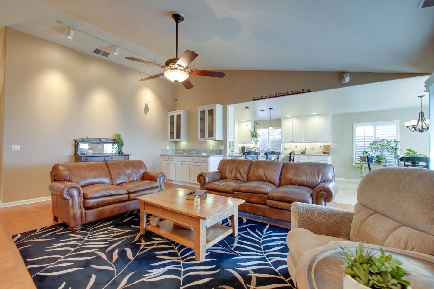 2171 Calistoga Drive