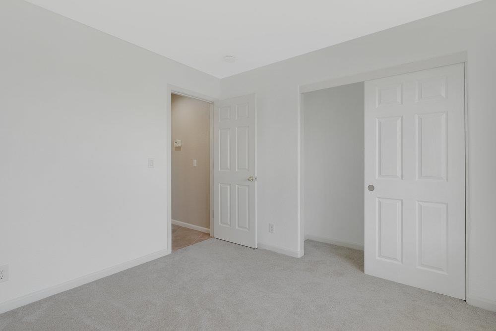 921 Hillock Court