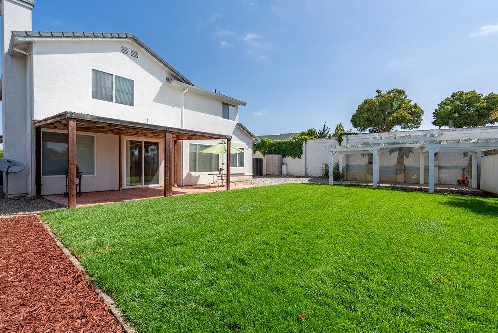 921 Hillock Court