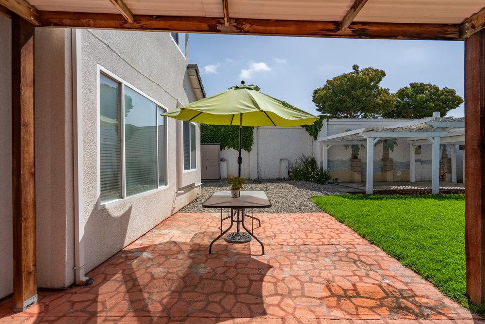 921 Hillock Court