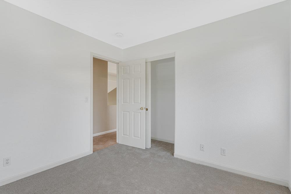 921 Hillock Court