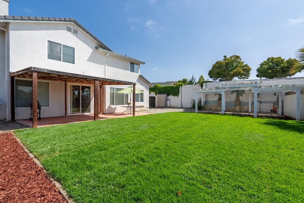 921 Hillock Court