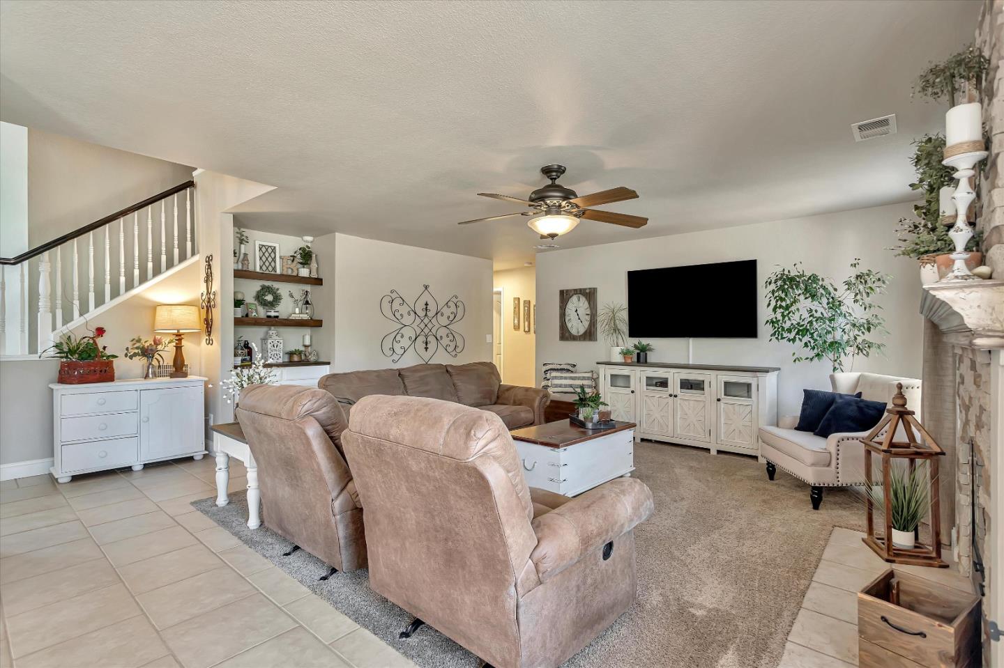 2184 Beachwood Court