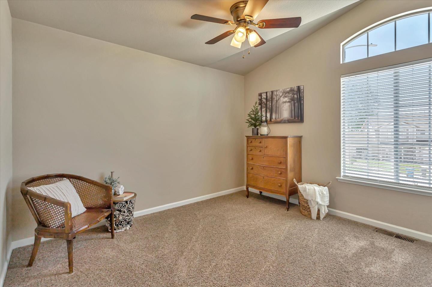 2184 Beachwood Court