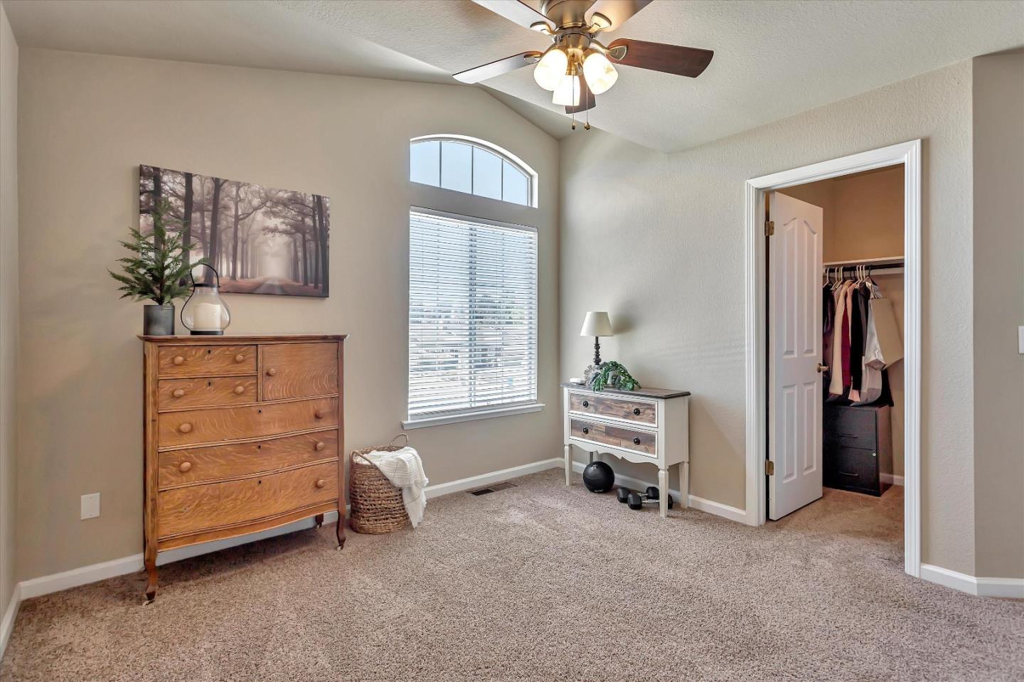 2184 Beachwood Court