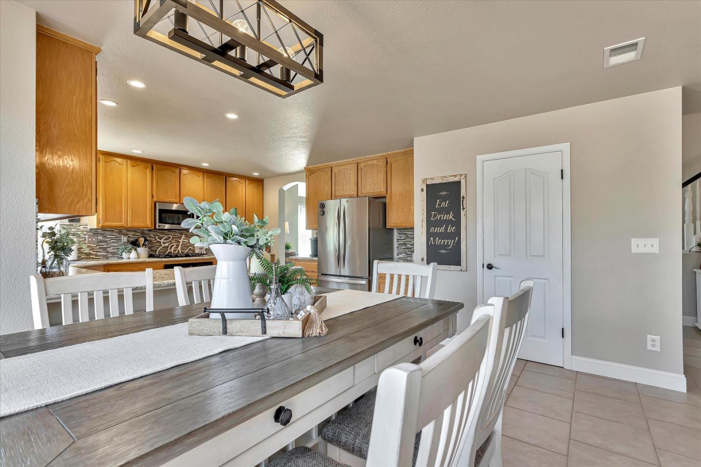 2184 Beachwood Court