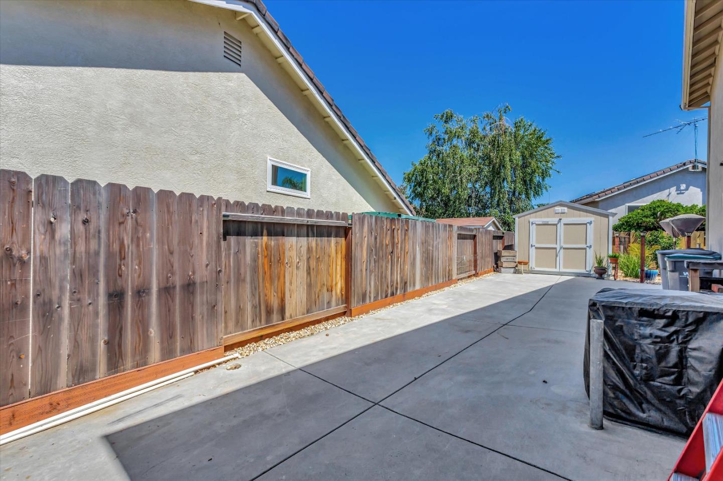 2184 Beachwood Court