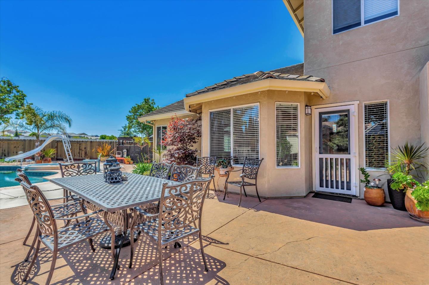 2184 Beachwood Court