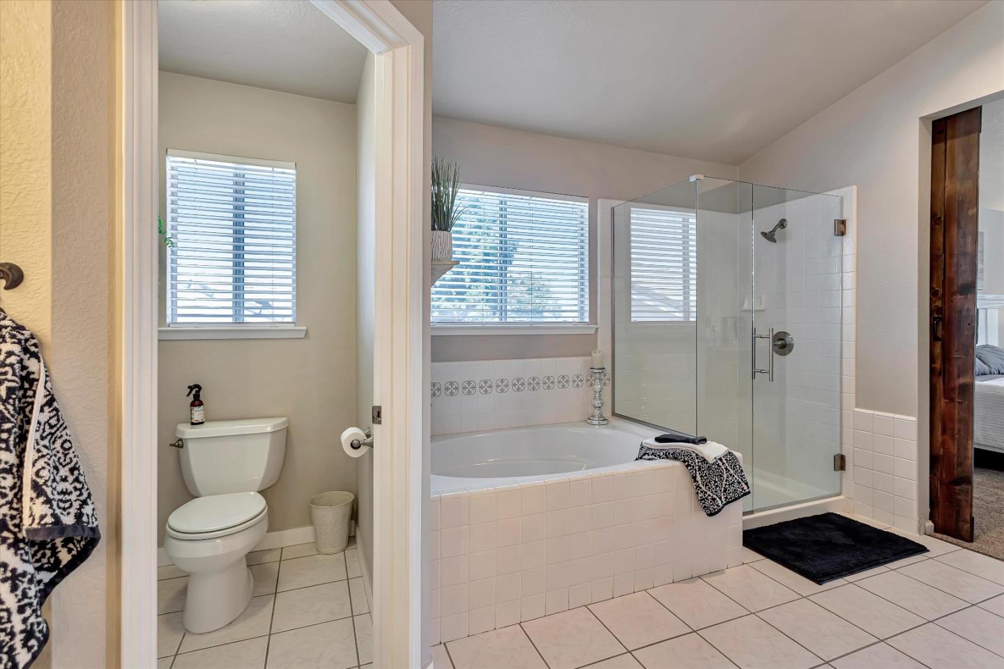 2184 Beachwood Court