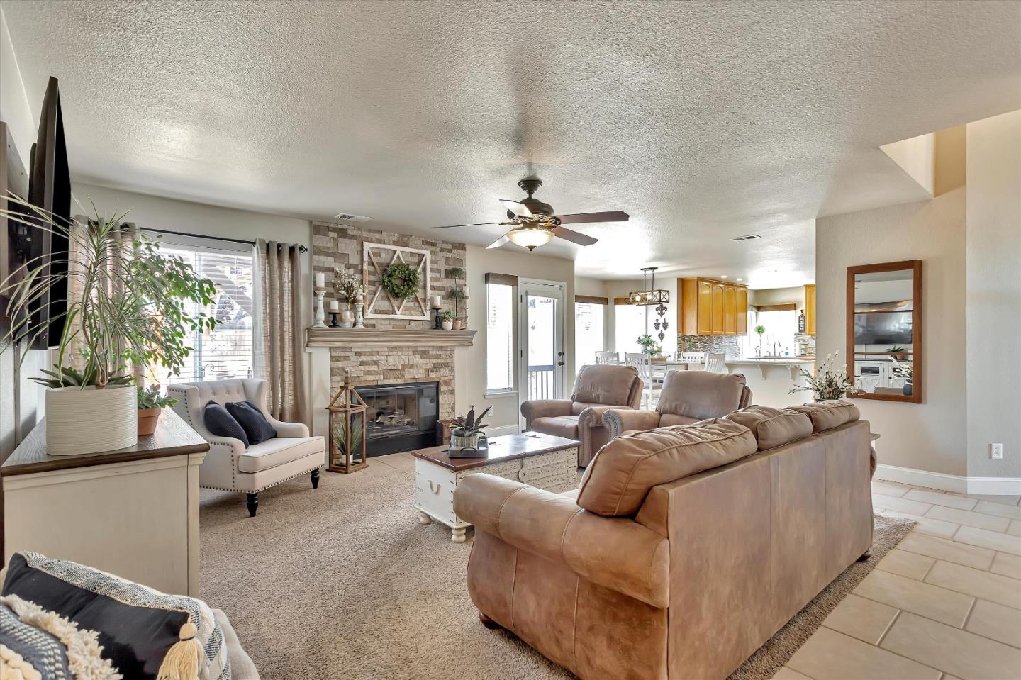 2184 Beachwood Court