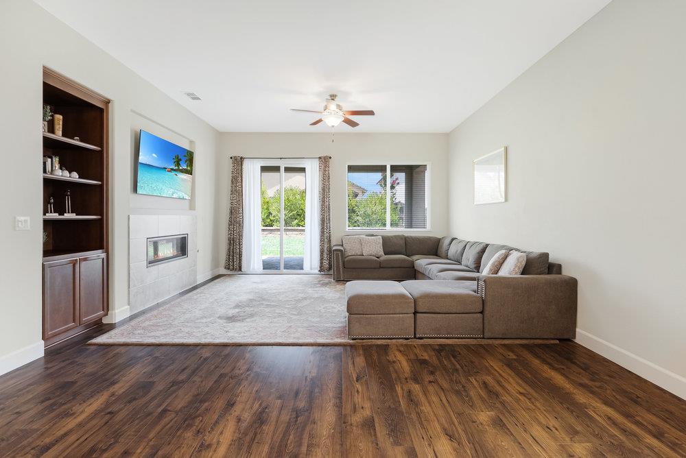 1548 Lily Court