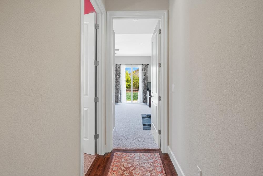 1548 Lily Court